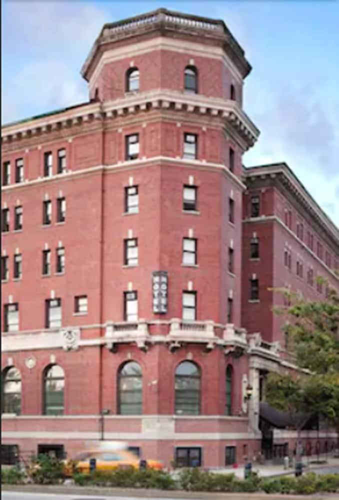 The Jane Hotel Нью-Йорк Экстерьер фото
